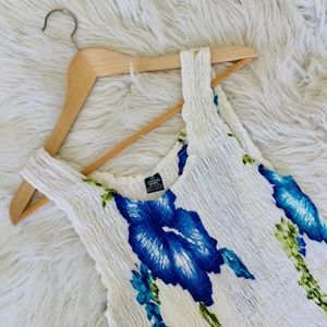 (Hibiscus Collection Hawaii) rayon floral maxi